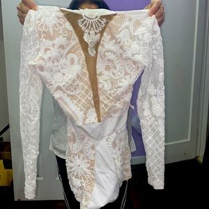Pearl bodysuit size small